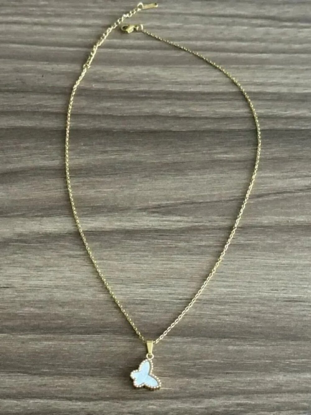 Butterfly Pendant Necklace Q871
